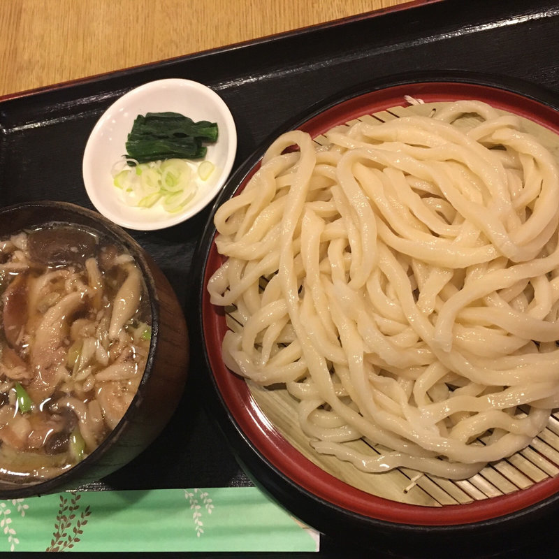 肉きのこ汁うどん(武蔵野うどん たまや)