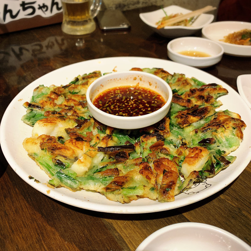 海鮮ニラチヂミ(とんちゃん恵比寿店)