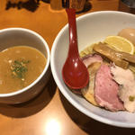 特製鶏白湯つけ麺(麺屋 翔 品川店 )