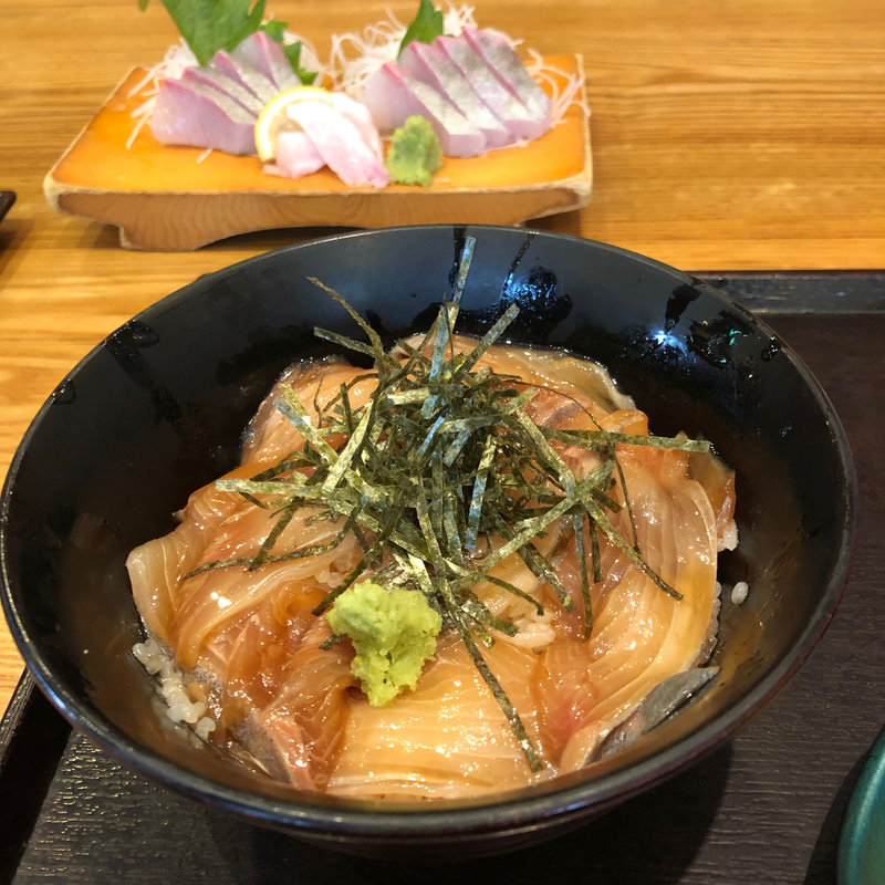カンパチづけ丼(づけ丼屋　桜勘)