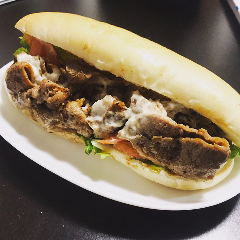 焼肉(焼きたてコッペ製パン)