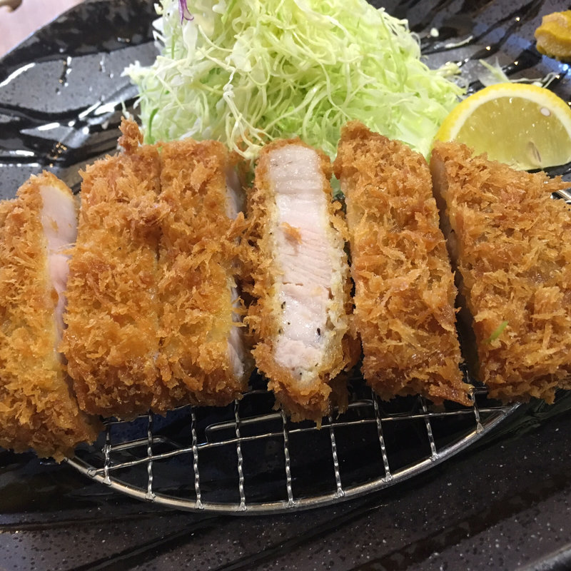 つくば王様豚ロースかつ定食（中）(かつ太郎本店 流山店)