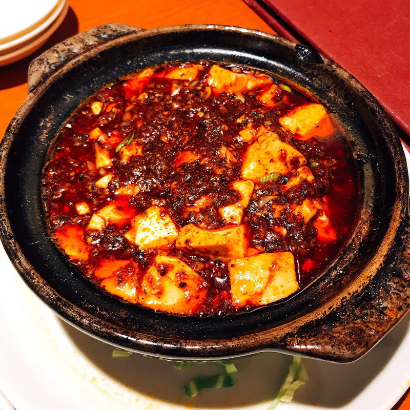 四川風麻婆豆腐の土鍋煮(中華街　桂宮)