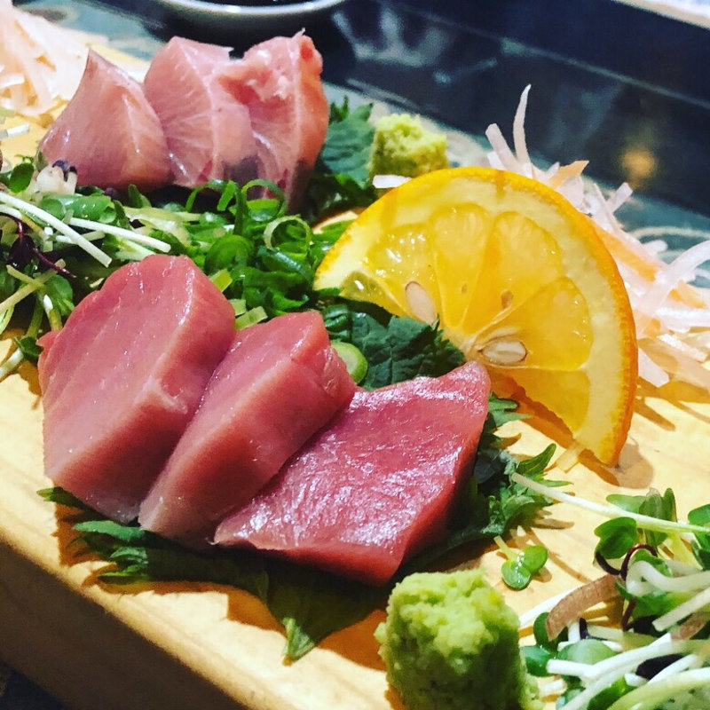 マグロ刺し(はすのうてな)