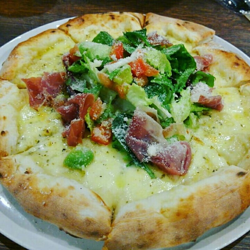 パルマ産生ハムのフレッシュマルシェピザ(FOOD HALL BLAST! OSAKA)