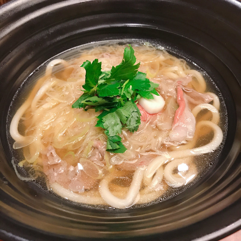 (北新地本通り つるとんたん 琴しょう楼)