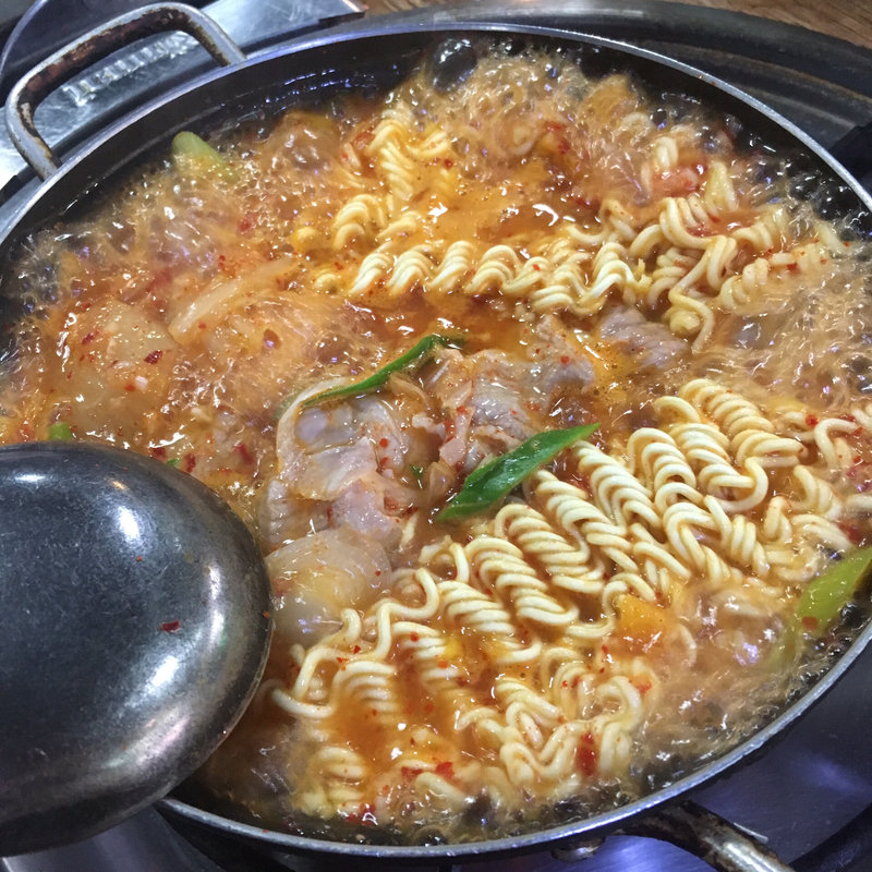 キムチチゲ(キムサムボ)