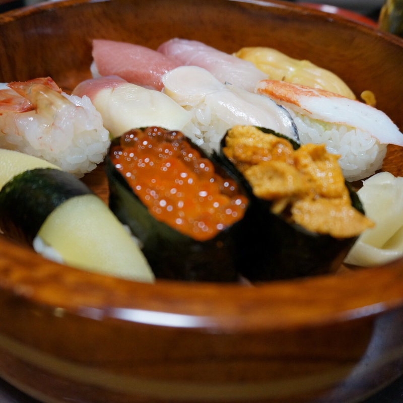 特上寿司(なると 本店 )