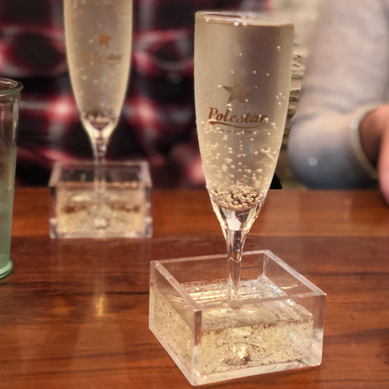 溢れスパークリングワイン(セイロン)