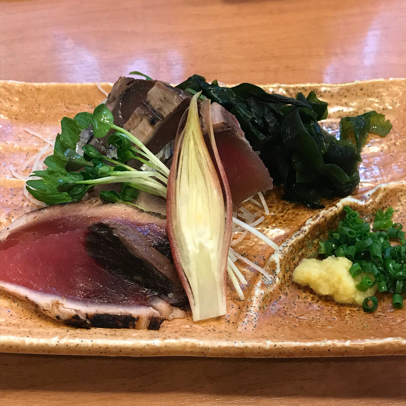 かつおのたたき(すし三崎丸 人形町二丁目店 （スシミサキマル）)