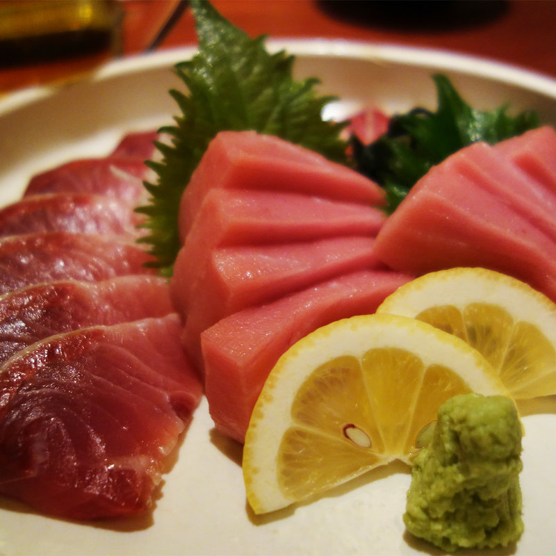 マグロ中トロ刺(大名 つつじ庵)