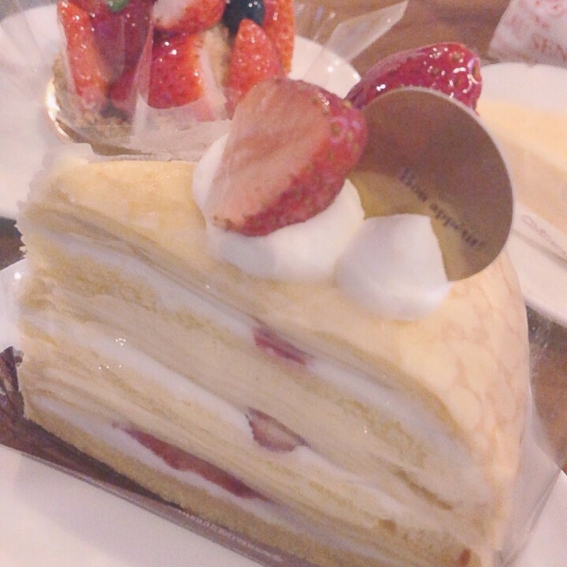 苺のミルフィーユ(シャトレーゼ 長岡喜多町店 （chateraise）)