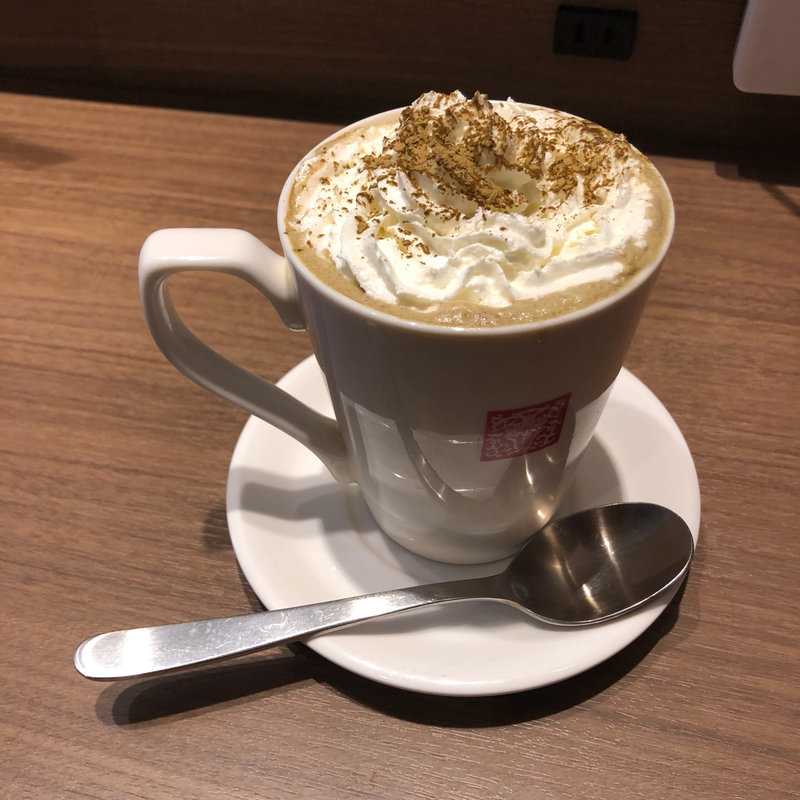 タピオカほうじ茶ミルク(春水堂 飯田橋サクラテラス店)