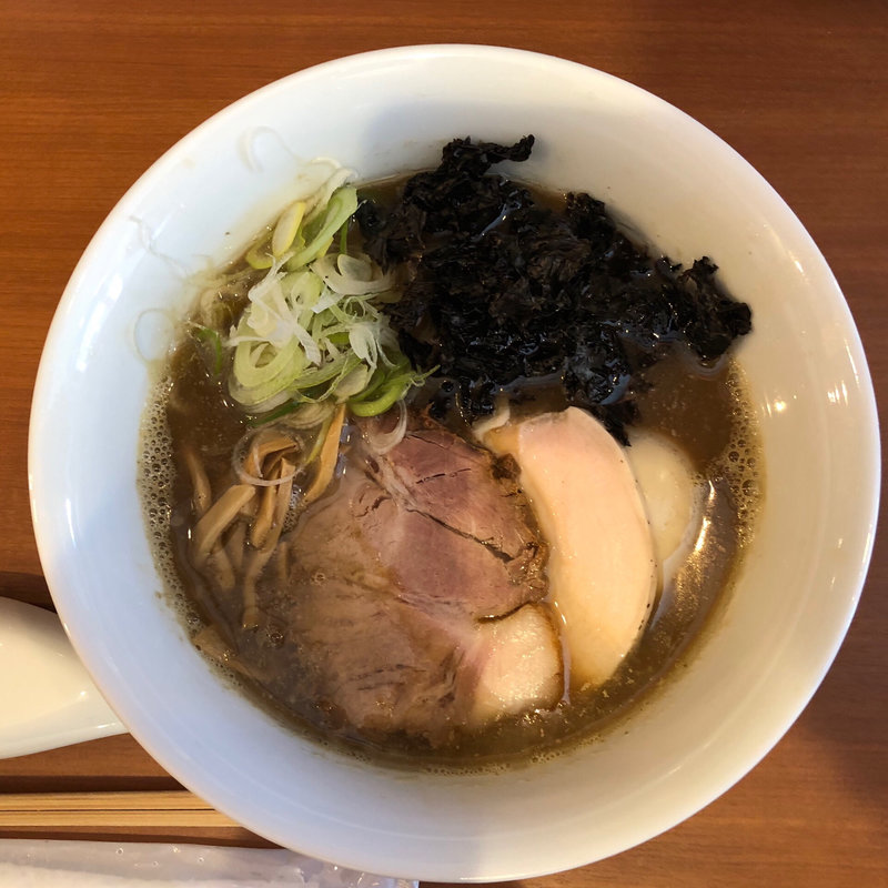 煮干しラーメン(自家製手もみ麺 鈴ノ木)