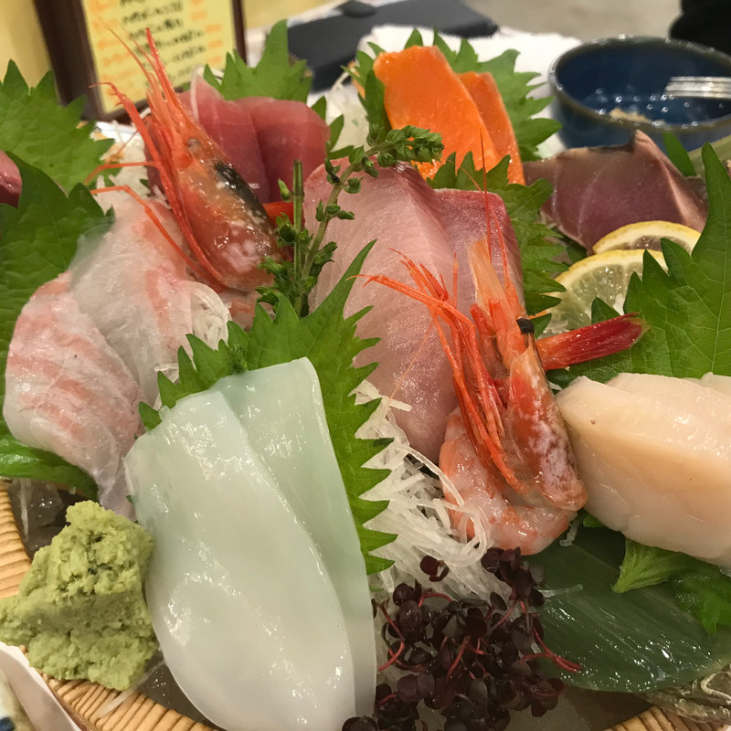 お刺身十点盛り（頭付）(大庄水産 赤羽店)