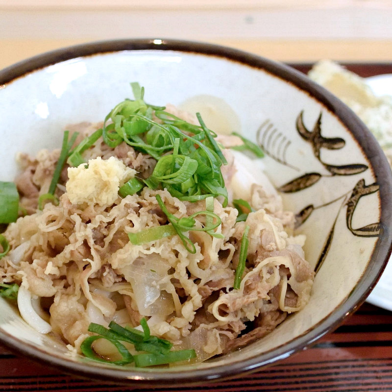 肉ぶっかけ冷(さぬきうどん むぎ)