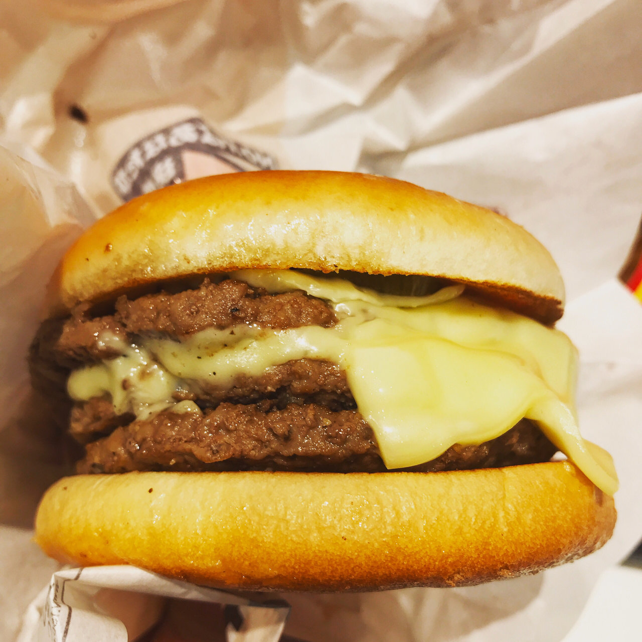 白星ダブルビーフダブルチーズバーガー マクドナルド 北千住西口店 の口コミ一覧 おいしい一皿が集まるグルメコミュニティサービス Sarah