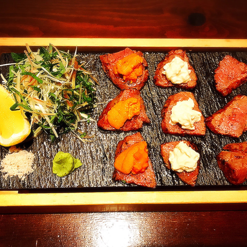 黒毛和牛の炙り三種盛り(にかいのおねぎや 笹木 （にかいのおねぎや ささき）)