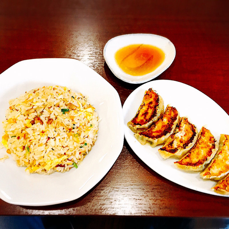チャーハン(小)+ギョーザ 6ケ(一白 )