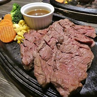 牛イチボステーキ(肉バル MEAT BOY N.Y 梅田大阪駅前店)