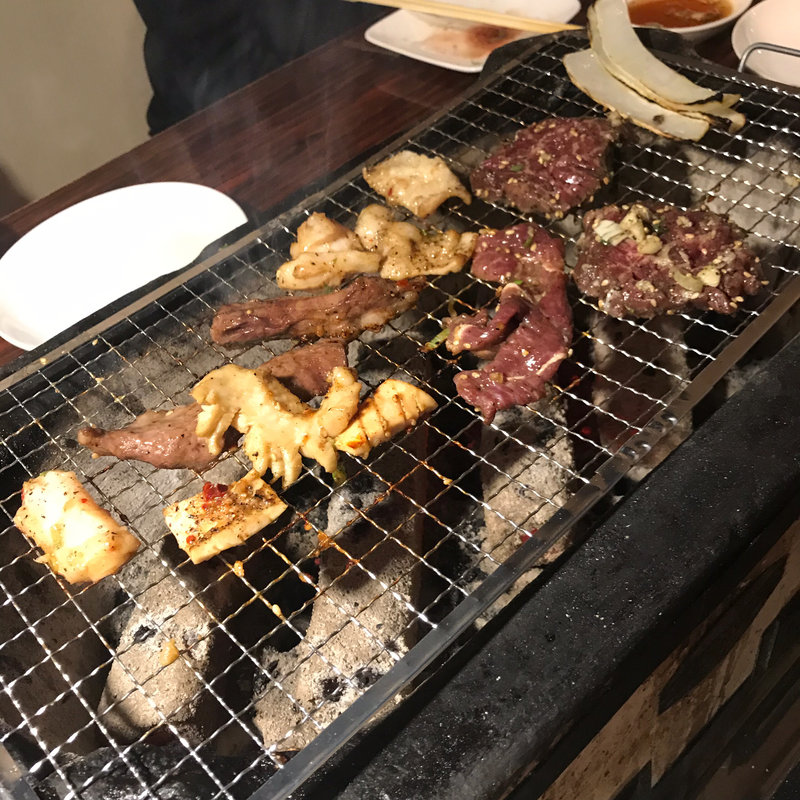 (炭火焼肉大阪あじまん )
