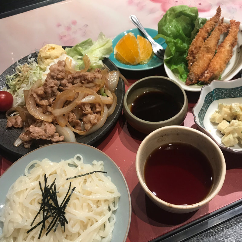 (せせらぎ亭 （せせらぎてい）)