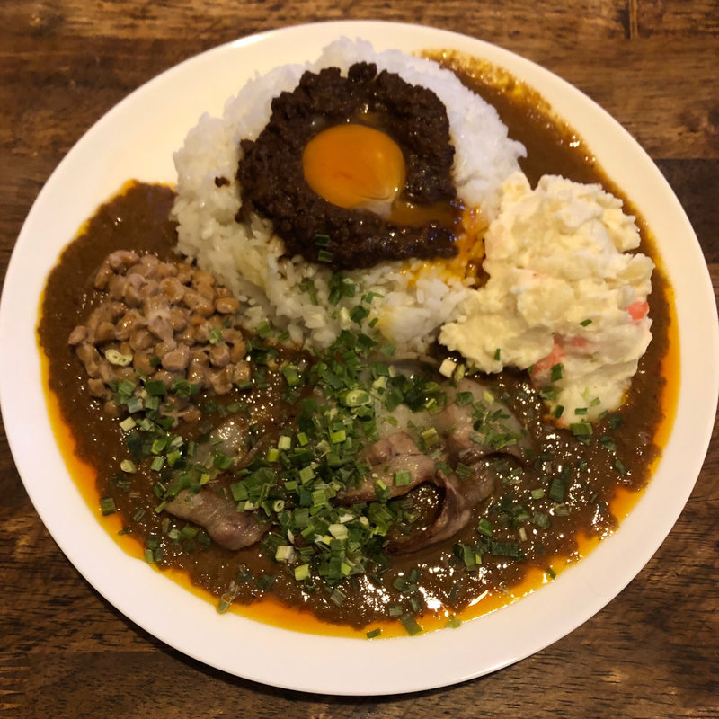 レトルト自作（納豆、豚バラ、ポテサラ）(吉田カレー  )