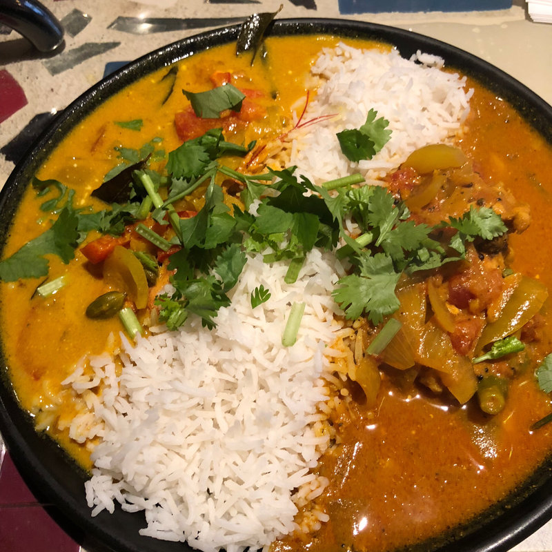 (ラウンジバー・ クリシュナ)