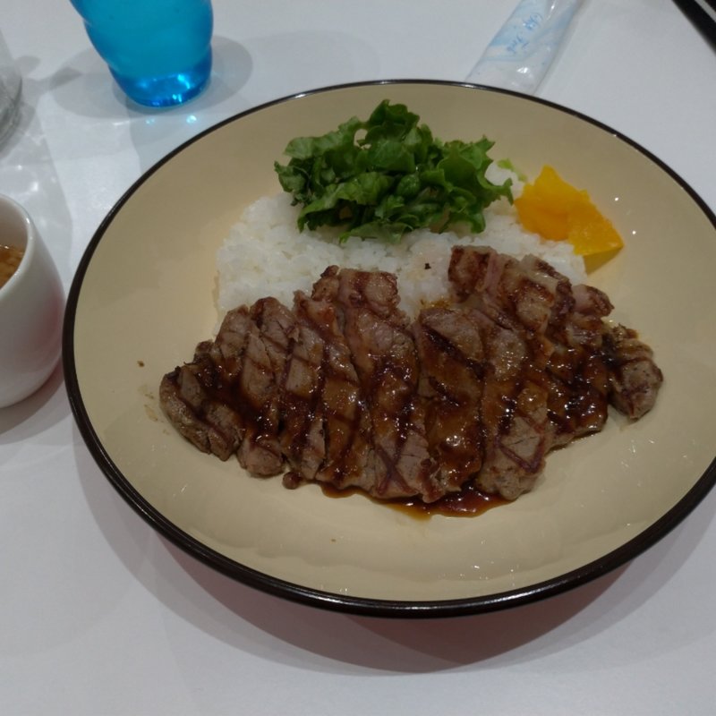 サーロインステーキ丼(DECO cafe パラレルワールド

)