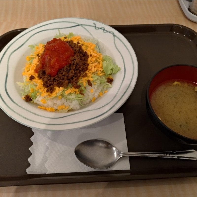 タコライス(ホーリー （HOLLY）)