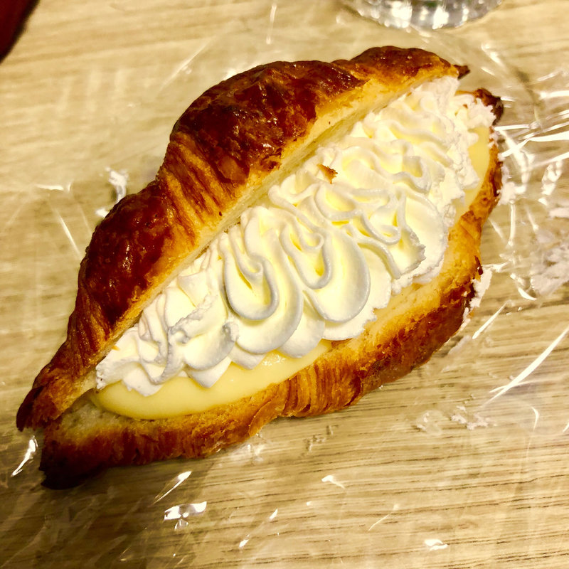 クリームクロワッサン(ルヴァン・パストリー)