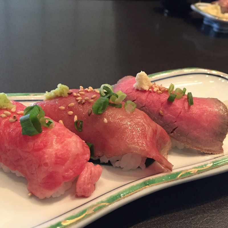 米沢牛しゃぶしゃぶのにぎり寿司　2カン(米澤牛DINING べこや )