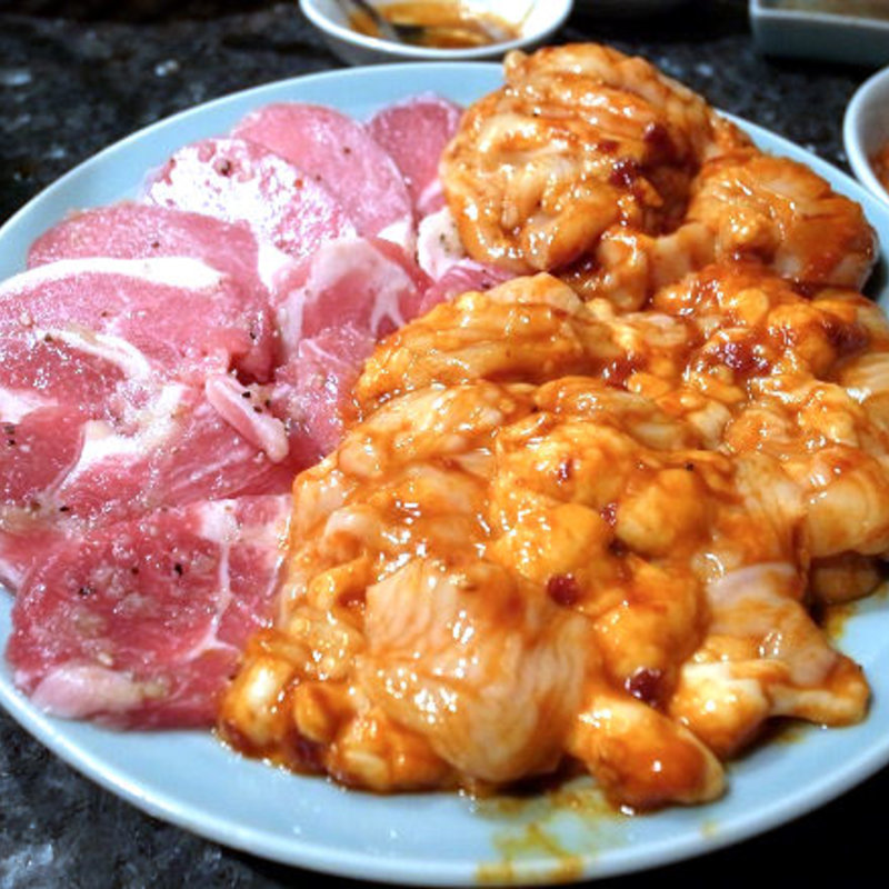 ギャアラ、ホルモン、ラムの盛り合せ(とらじ館 日暮里店)