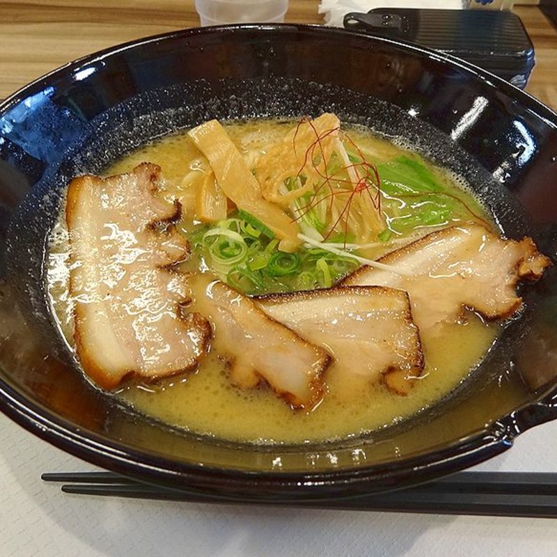 白湯醤油そば チャーシュー大(鶏そば 彩)