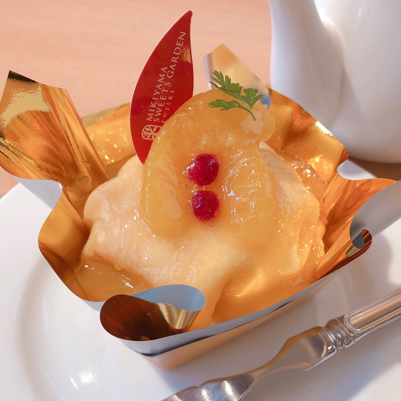 オレンジのクレープ包み(三木山スィーツガーデン フジキ 三木青山店 )