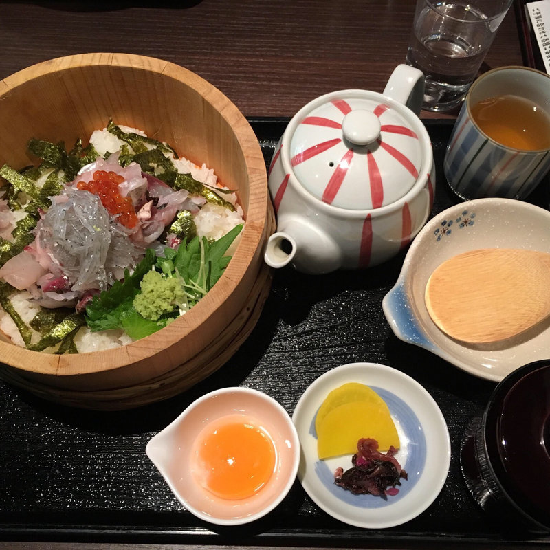 (須崎魚河岸 魚貴 新阪急店)