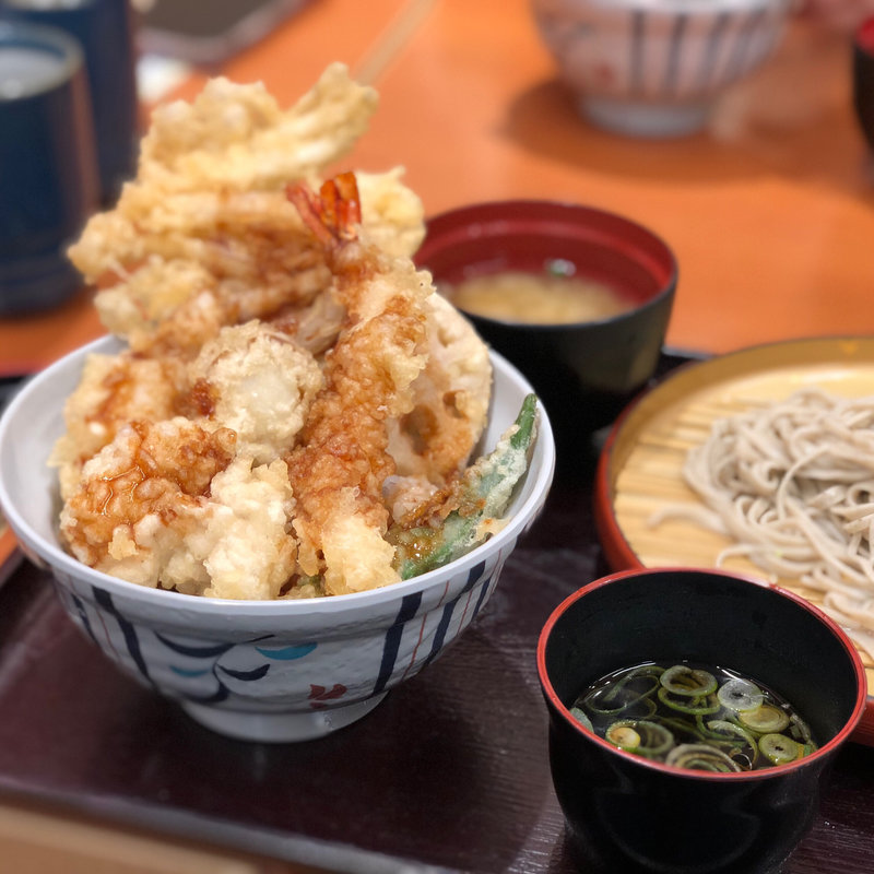 真鱈と白子・白魚の天丼(天丼てんや クリスタ長堀店 )