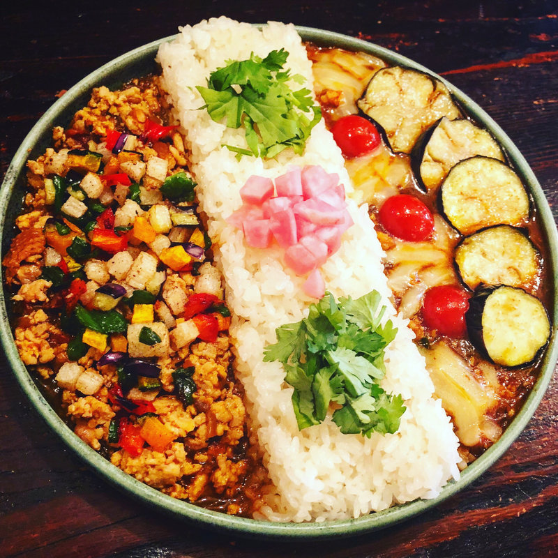 ハーフ&ハーフ(CURRY BAR シューベル （カレーバーシューベル）)