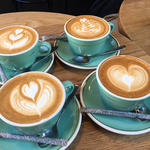 フラットホワイト(モジョ コーヒー 神楽坂店 （Mojo Coffee）)