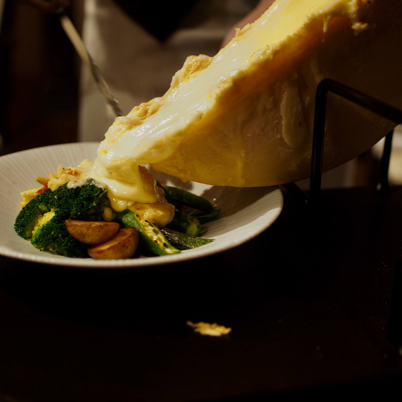 温野菜 花畑牧場のラクレットチーズ(北新地 伊庵)