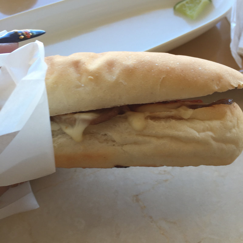 ホットドッグ(オン ザ ビーチ カフェ （On the Beach CAFE）)