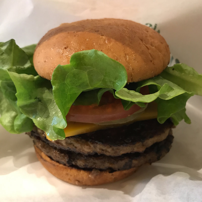 クラシックチーズバーガーダブル(フレッシュネスバーガー小伝馬町)