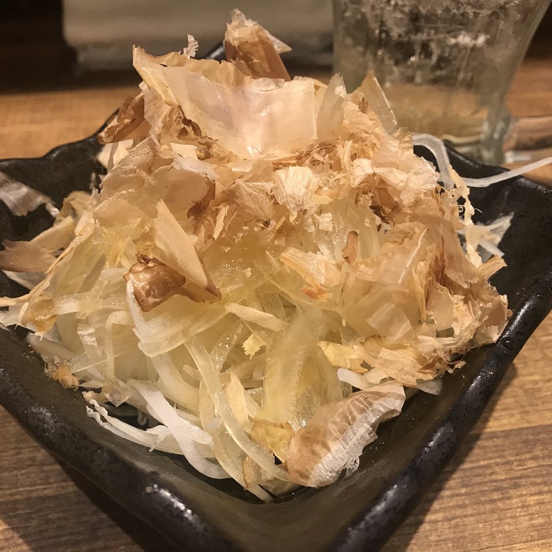 オニオンスライス(串焼マルワ神田鍛冶町店)