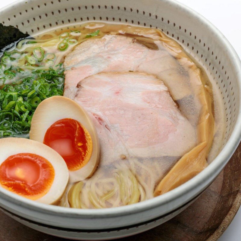 あご出汁ラーメン(麺処 極み 大名店)