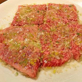 ロース塩（黒毛和牛ネギ塩味）(焼肉 まんぷく苑 )