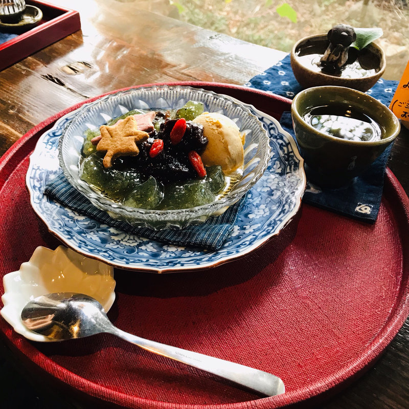 よもぎわらび餅のあんみつ(ごはんや楓屋 )