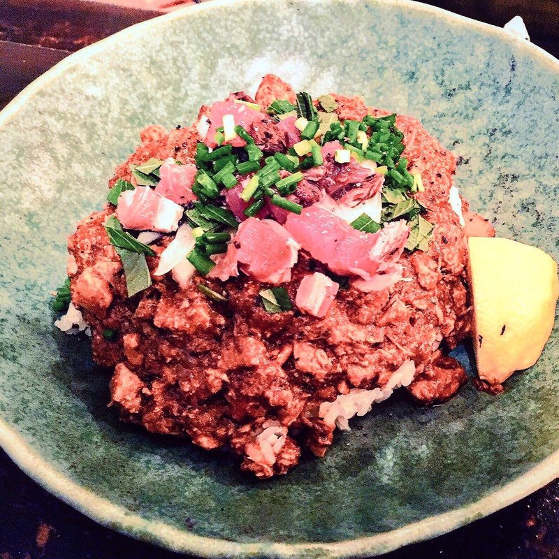 鰹のタタキーマ(春と秋の季節限定メニュー)(CURRY BAR シューベル （カレーバーシューベル）)