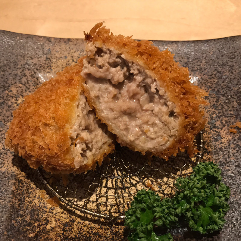 メンチカツ(とんかつ馬車道さくら 本店)