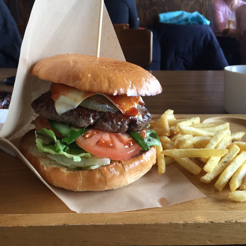 オージービーフ100パーセントハンバーガー(ザ ノース フェイス グラヴィティ ハクバ （THE NORTH FACE GRAVITY HAKUBA）)