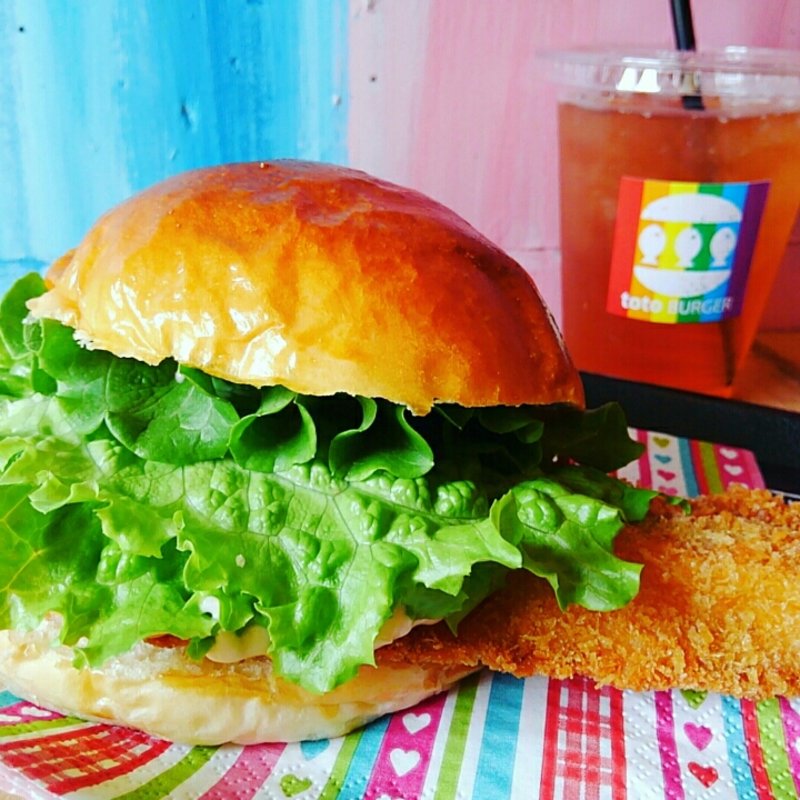 トトバーガー(サーモン)(toto BURGER)